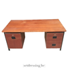 Vintage houten bureau 157cm bruin