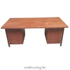 Vintage houten bureau 157cm bruin