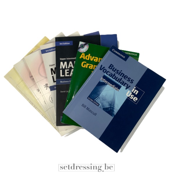 Boeken mix business schoolboeken