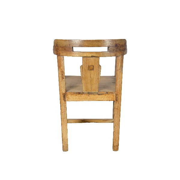 Zware massief houten stoel