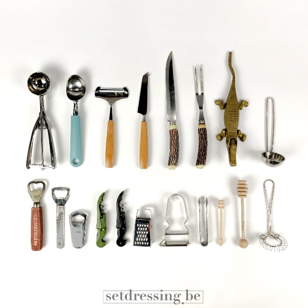 Verzameling eetgerei en accessoires 