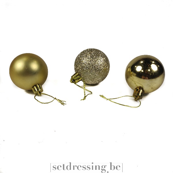 Verzameling onbreekbare kerstballen goud