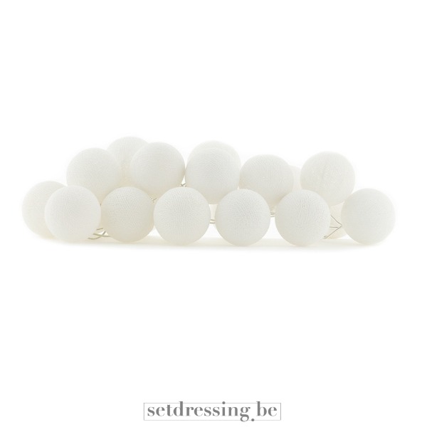 Witte led slinger met 20 katoenen ballen