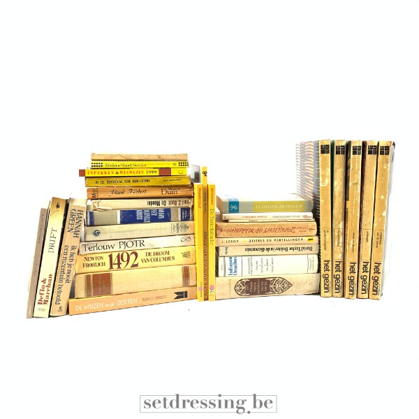 Boeken mix geel/beige