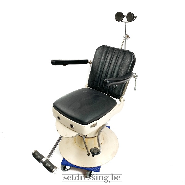 Retro hairdresser chair black, white
